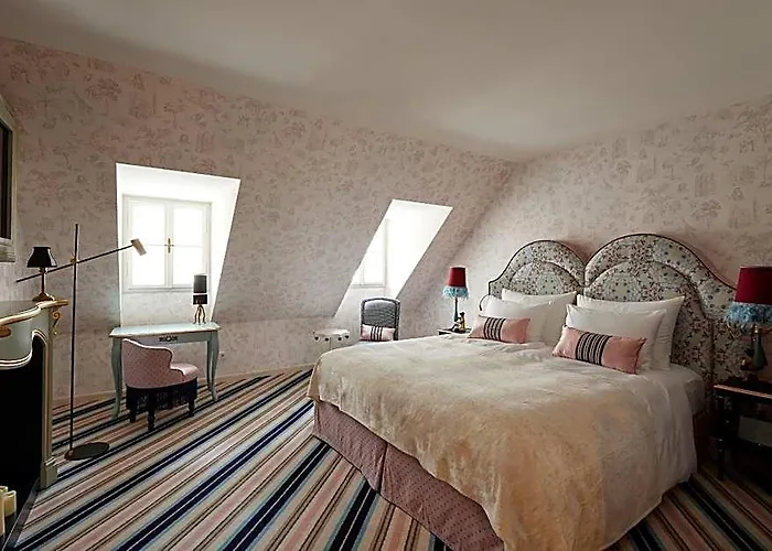Hotel The Leo Grand 5*
