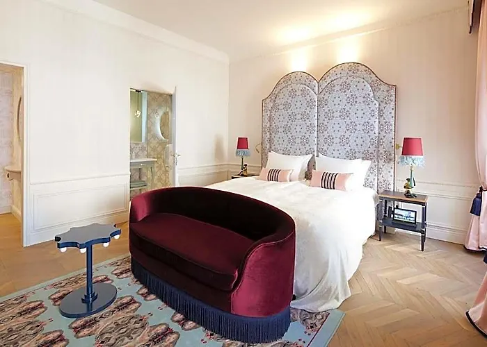 Hotel The Leo Grand 5*